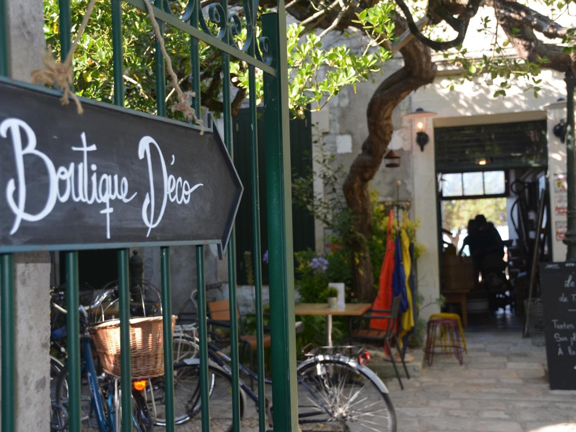 Le Mole Bed & Breakfast La Flotte Ngoại thất bức ảnh