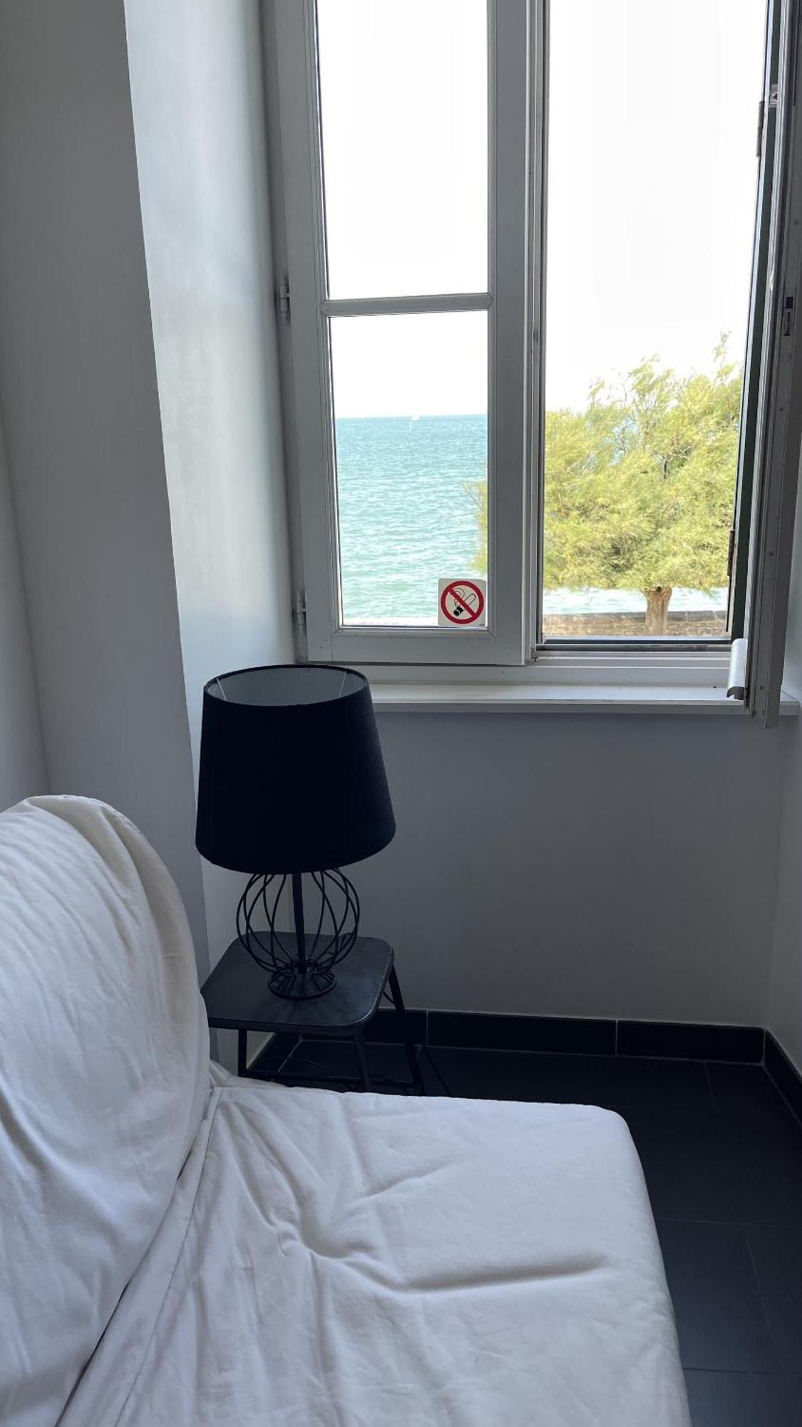 Le Mole Bed & Breakfast La Flotte Phòng bức ảnh