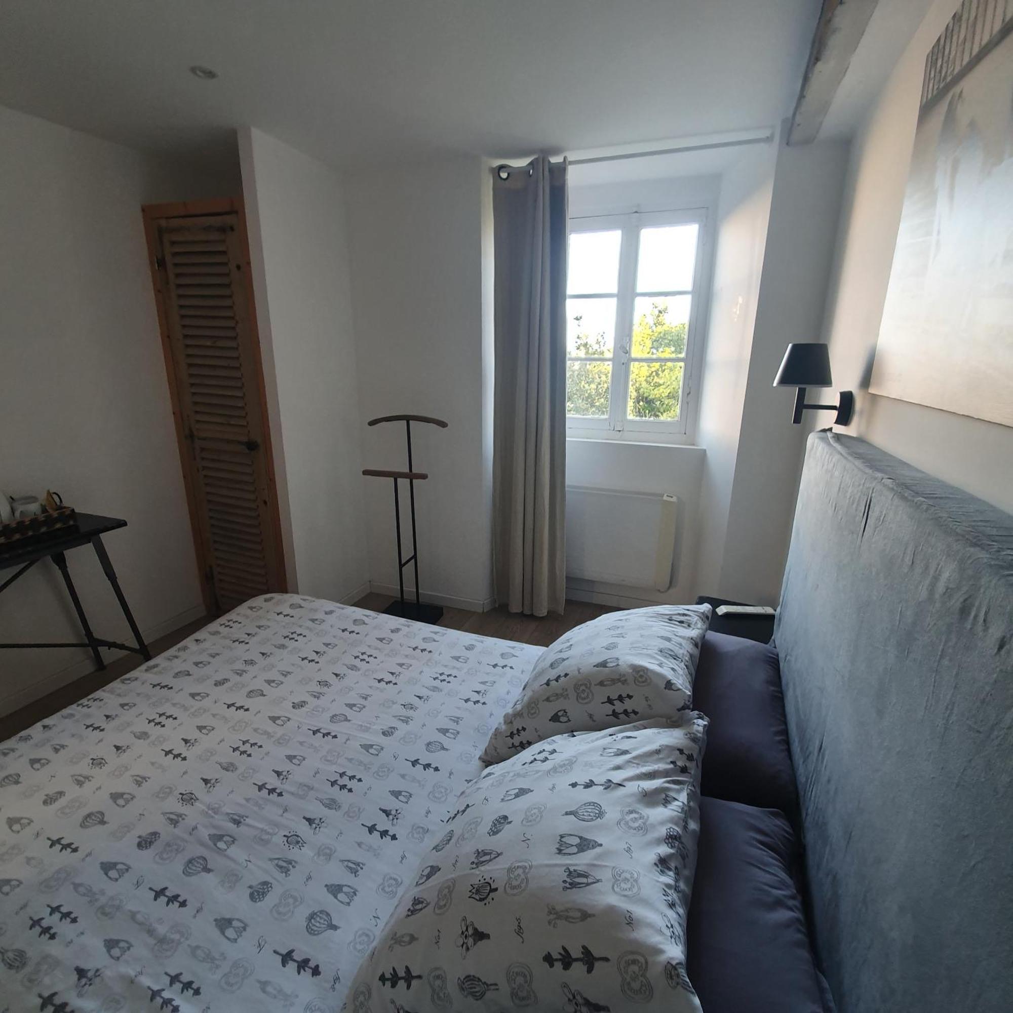 Le Mole Bed & Breakfast La Flotte Phòng bức ảnh